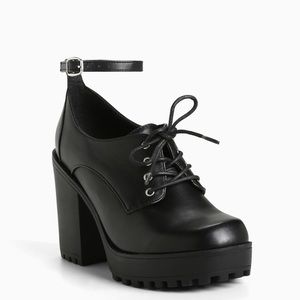 *final price drop* Torrid size 10W Women’s booties